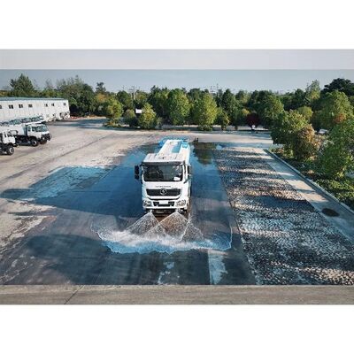 Buy Multi Power Splashing Sprinkler Vehicle Water Cannon Truck For Municipal Maintenance online manufacture