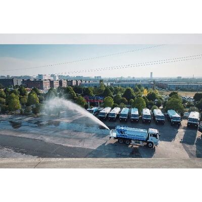 Buy Shacman Water Splashing Sprinkler Lorry Truck with Electronic Fog Cannon online manufacture