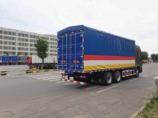 Buy SHACMAN X3000 6x4 Heavy Truck 600L Aluminum Fuel Tank 430HP Diesel Euro 2 Long Range Cargo online manufacture