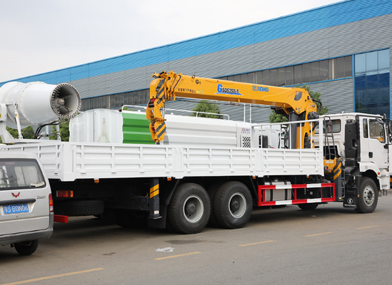 구입하다 SHACMAN F3000 6X4 25톤 직선 붐 트럭 크레인 340마력 WP10 엔진 5단 41m 망원 붐 online manufacture